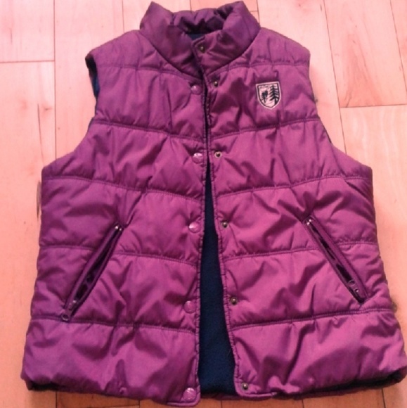 American Eagle Outfitters Jackets & Blazers - American Eagle Plum Puffer Vest